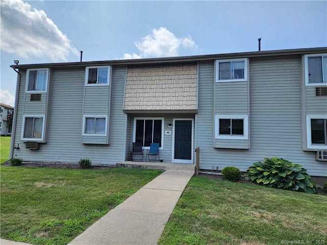 43 Carillon Dr #D Rocky Hill, CT 06067