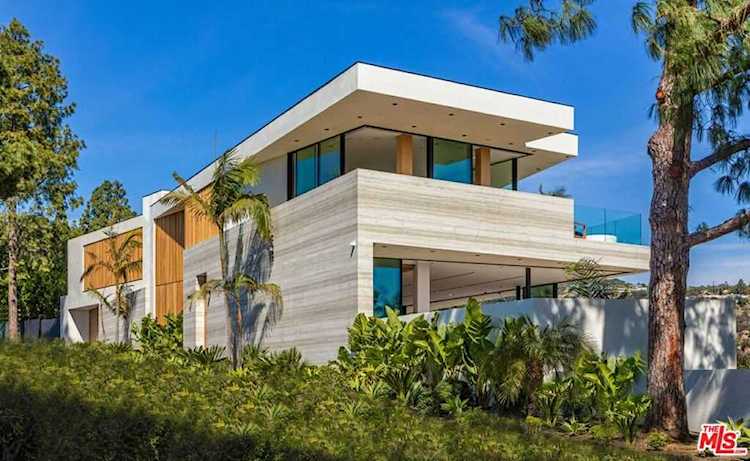 1276 Lago Vista Dr Beverly Hills, CA 90210