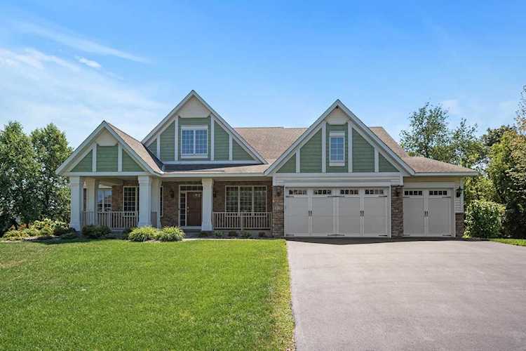 18195 Ireglen Path Lakeville, MN 55044