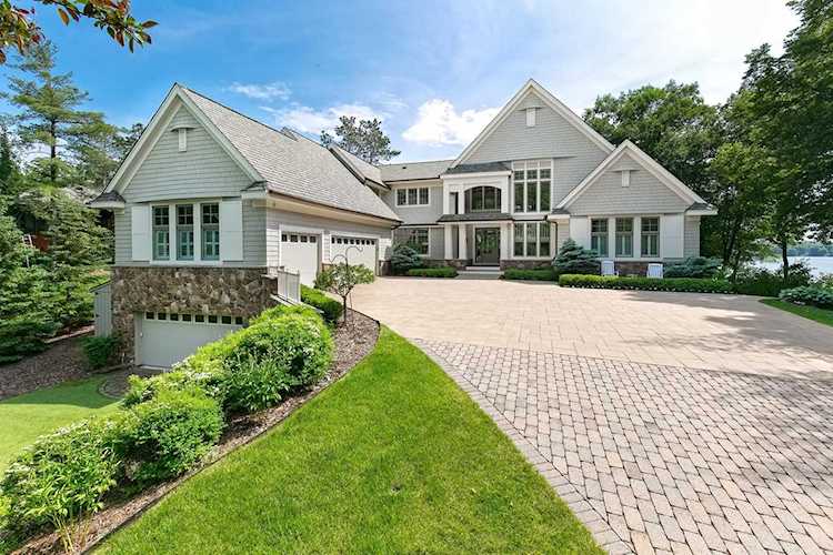 5155 Weeks Road Greenwood, MN 55331