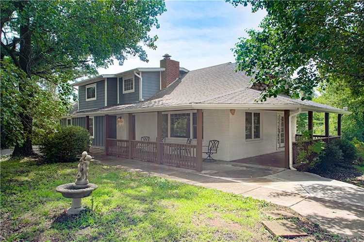 12811 N Stark Ave Liberty, MO 64068