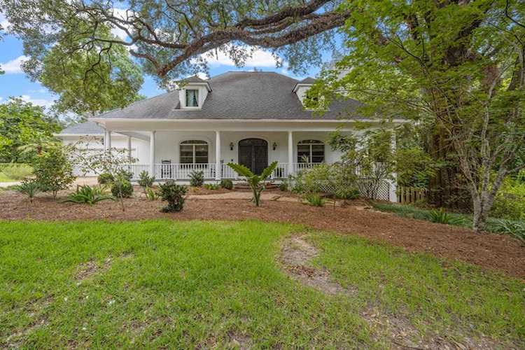2005 Forest Glen Ct Tallahassee, FL 32303