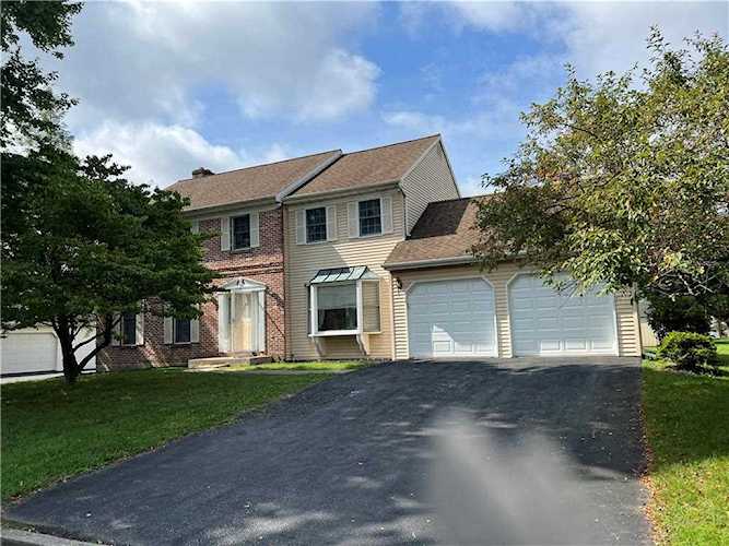 1709 Crownwood St home for sale in Allentown, PA - Homeway Real Estate Photo 1