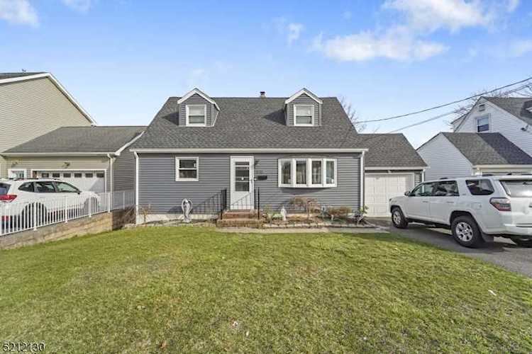 135 Sutton Ave Totowa Boro, NJ 07512 | MLS 3835899 Photo 1