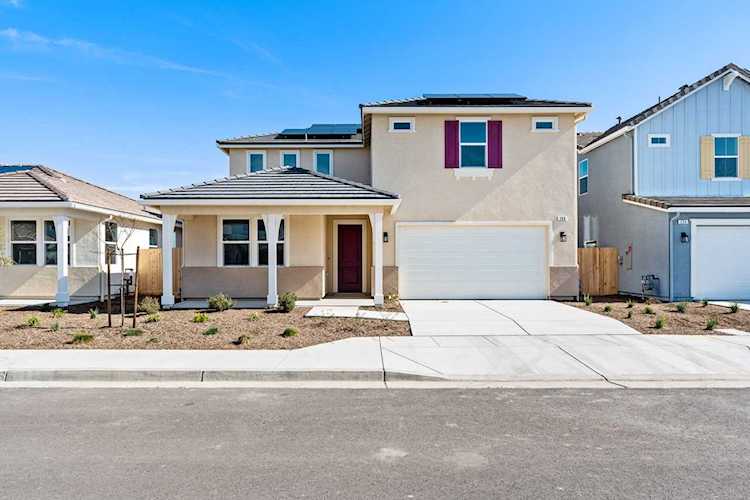 268 N Andrews St Tulare, CA 93274