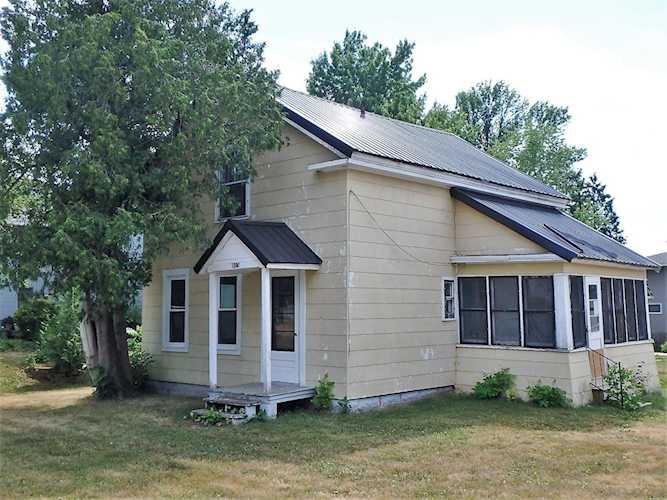 803 Oshkosh St New London, City of New London, WI 54961