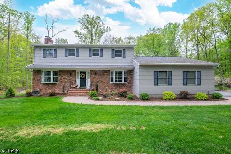 8 Surrey Ln Randolph Twp., NJ 07945 | MLS 3842797 Photo 1