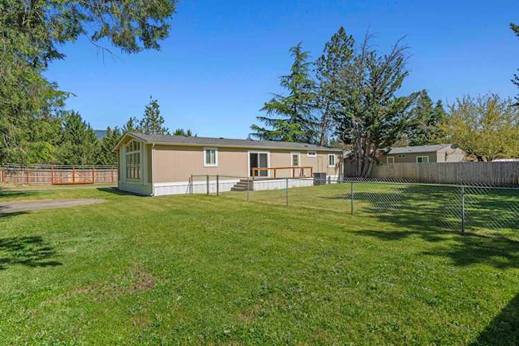 387 Tavis Dr Merlin, OR 97532