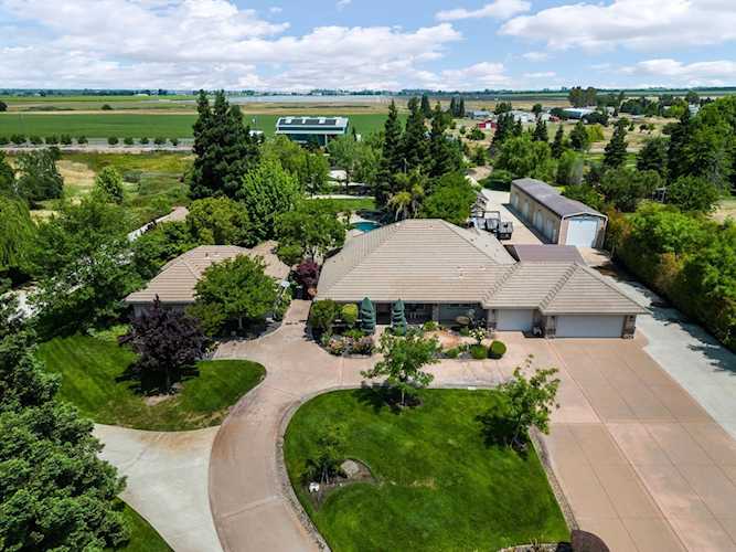 10695 Twin Cities Road Galt, CA 95632