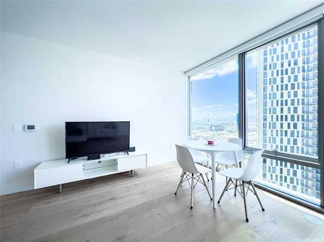 1001 Queen Street #2605 Honolulu, HI 96814
