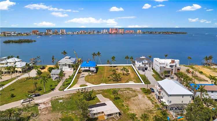 946/948 San Carlos Dr Fort Myers Beach, FL 33931