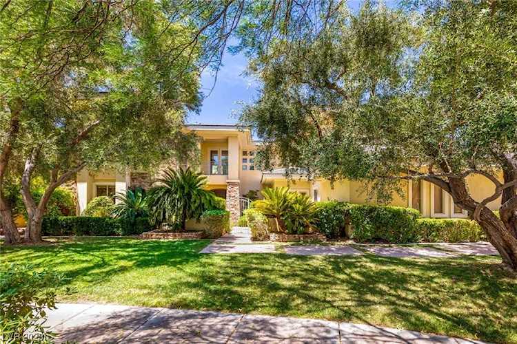 605 Canyon Greens Dr Las Vegas, NV 89144