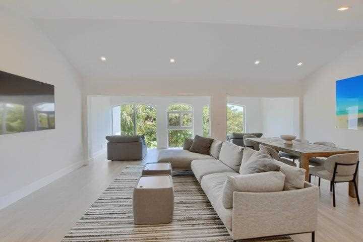 7369 Orangewood Lane #305 Boca Raton, FL 33433