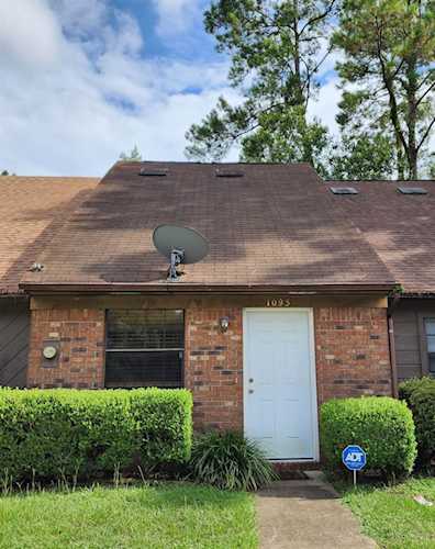 1093 Ocala Rd Tallahassee, FL 32304