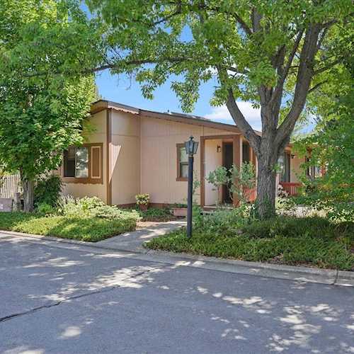 4624 S Pacific Hwy #Unit 32 Phoenix, OR 97535