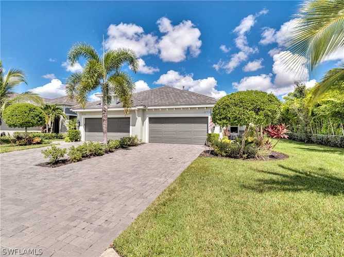 7035 Mistral Way Fort Myers, FL 33966