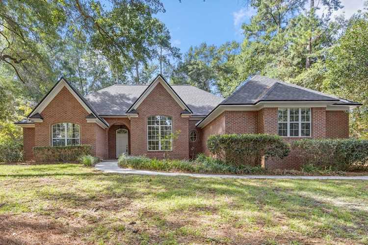 8905 Winged Foot Dr Tallahassee, FL 32312