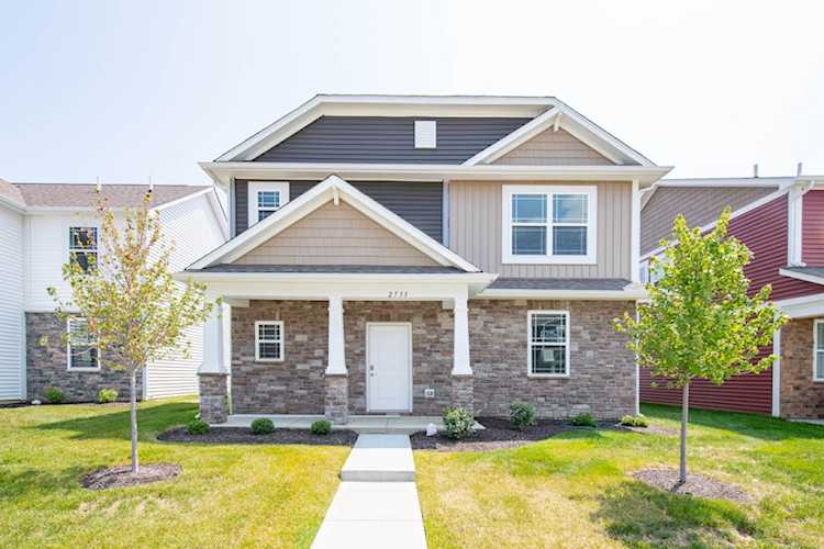 2733 Lamar Dr Whitestown, IN 46075