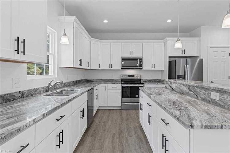 4859 Town Point Rd Suffolk, VA 23435