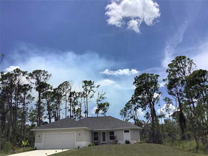 1541 Biscayne Dr Port Charlotte, FL 33953 MLS D6131091