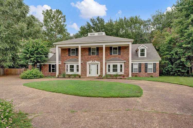 8820 Tottenham Cv Germantown, TN 38139
