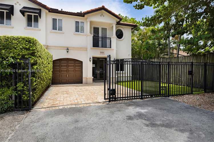 2929 Louise St #2929 Coconut Grove, FL 33133
