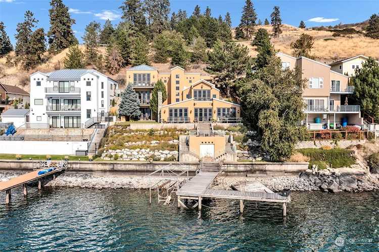 57 Getaway Ln Manson, WA 98831