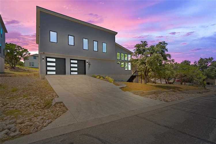 18400 Lakeland DR Point Venture, TX 78645