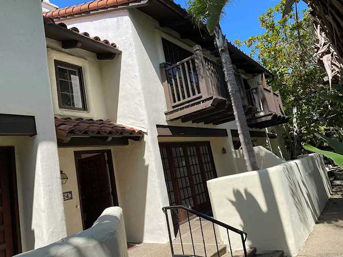 8612 Villa La Jolla Dr #4 La Jolla, CA 92037
