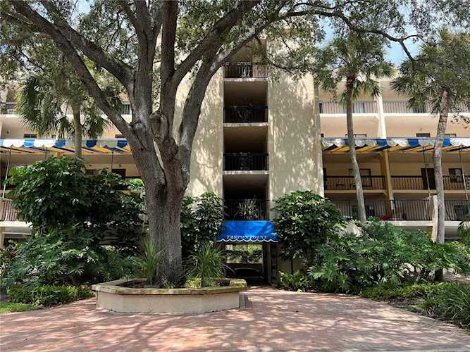 407 Tarpon POINT #407 Tarpon Springs, FL 34689