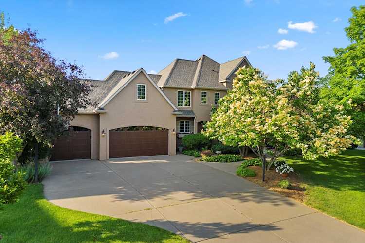 9120 Heritage Way Woodbury, MN 55125