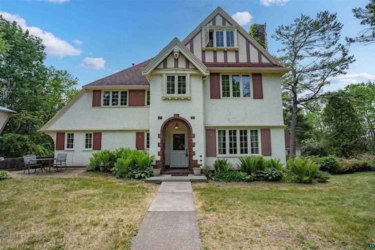 3304 E 1st Street Duluth, MN 55804