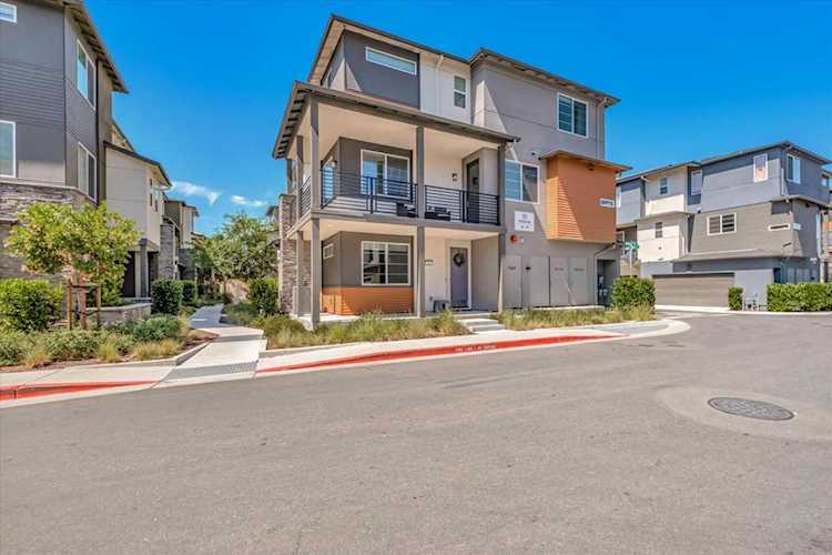 151 Spectrum Lane Hayward, CA 94544 | MLS 223020745 Photo 1