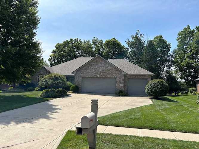 79 Meadow Ln Whiteland, IN 46184