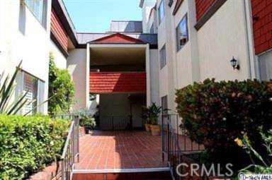 5651 Sumner Way #310 Culver City, CA 90230