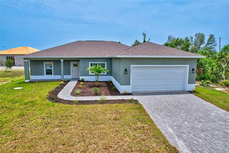 9285 Nastrand CIRCLE Port Charlotte, FL 33981
