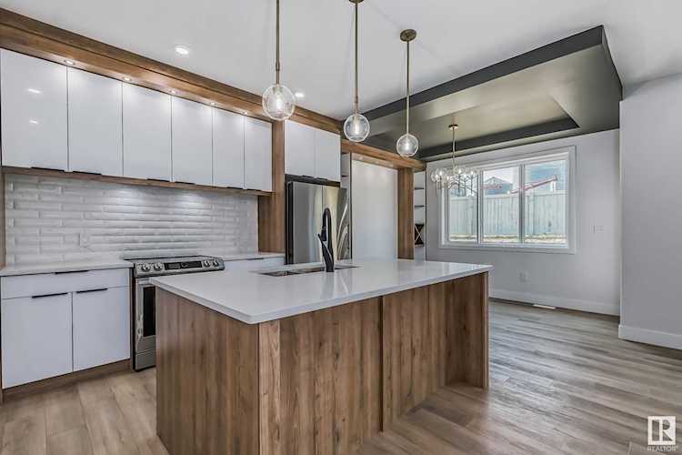 39 Spring Link Spruce Grove, AB T7X 0L6