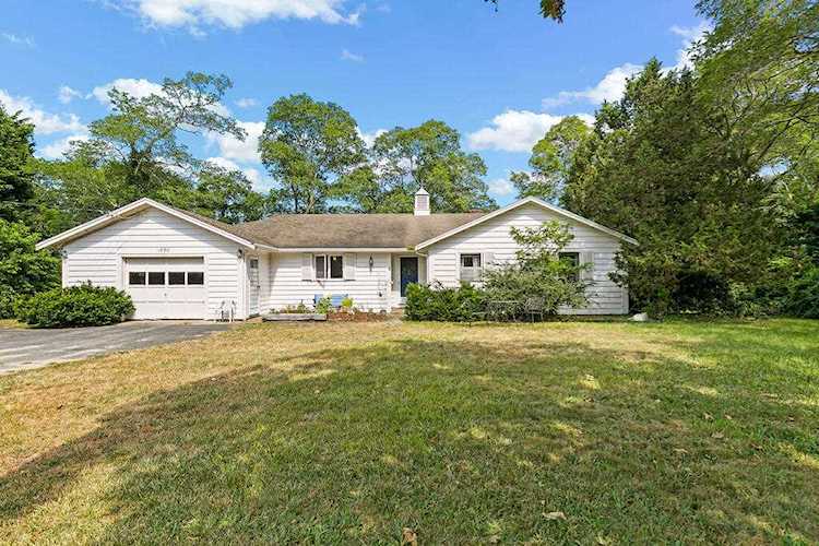 1890 Bridge Road Eastham, MA 02642