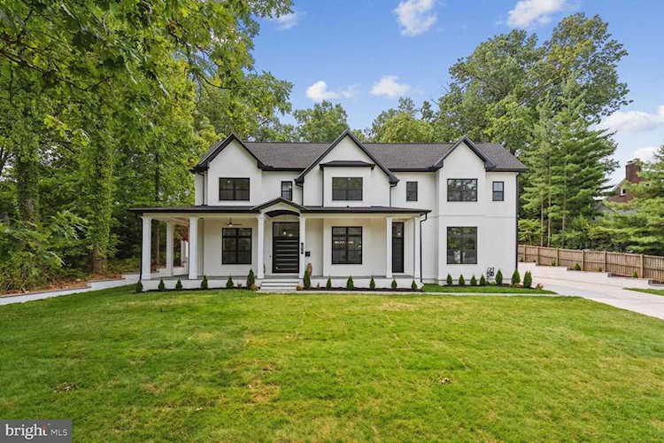 6810 Wilson Ln Bethesda, MD 20817