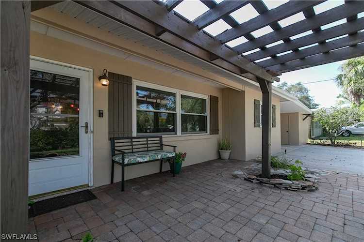 3041 Nelson St Fort Myers, FL 33901