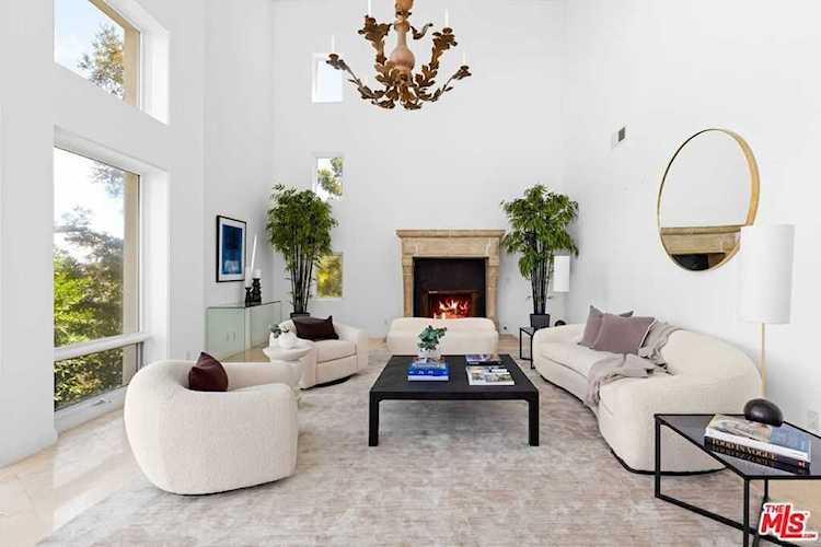 14435 Mulholland Dr Los Angeles, CA 90077