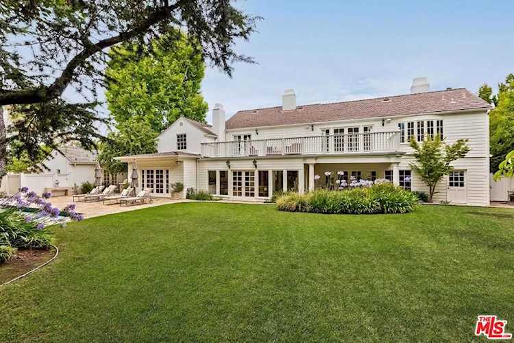 101 N Woodburn Dr Los Angeles, CA 90049