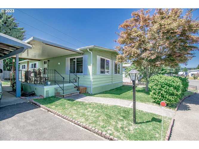 3530 E Game Farm RD #40 Springfield, OR 97477 | MLS 23017037 Photo 1