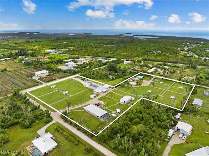 8503 Evergreen Ln St. James City, FL 33956
