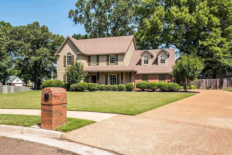 340 Fairwoods Dr Collierville, TN 38017 | MLS 10150400 Photo 1