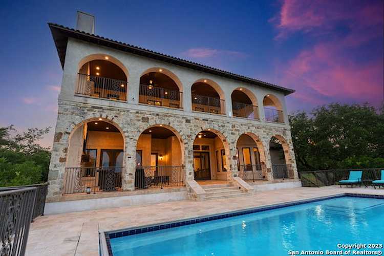 75 Winged Foot Boerne, TX 78006