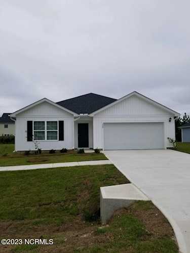 408 Turp Landing Ln Jacksonville, NC 28546