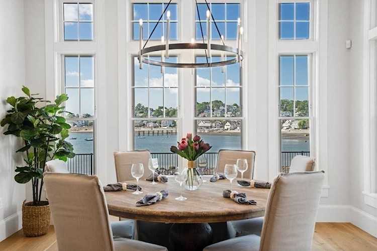 15 Lincoln House Avenue #15 Swampscott, MA 01907