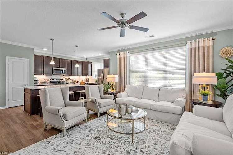 1724 Dromolin Dr #107 Virginia Beach, VA 23456