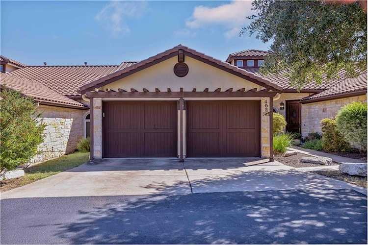 2601 N Quinlan Park RD #402 Austin, TX 78732